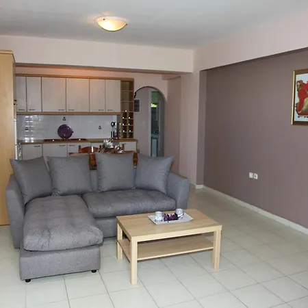Elena Apartment *